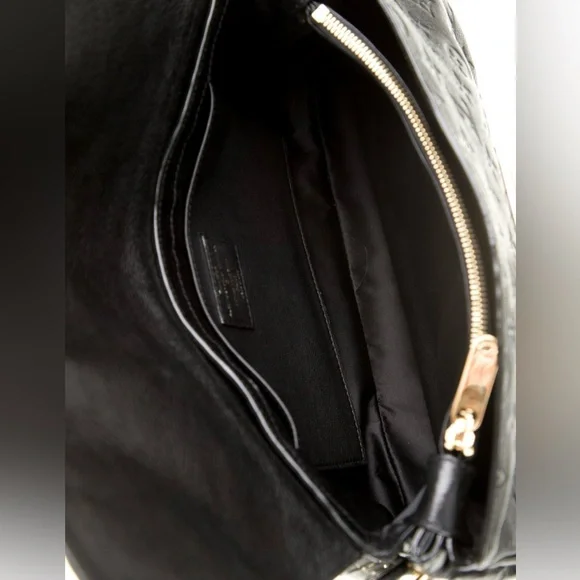 Louis Vuitton Black
My Deer Rebelle Shoulder Bag Monogram Embossed Deerskin - Picture 4 of 10